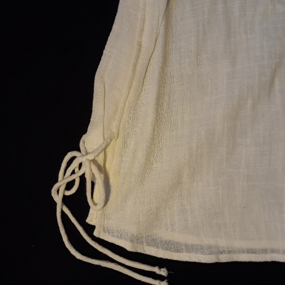 Universal Thread Small Button up Tank - Ivory - Picture 3 of 7